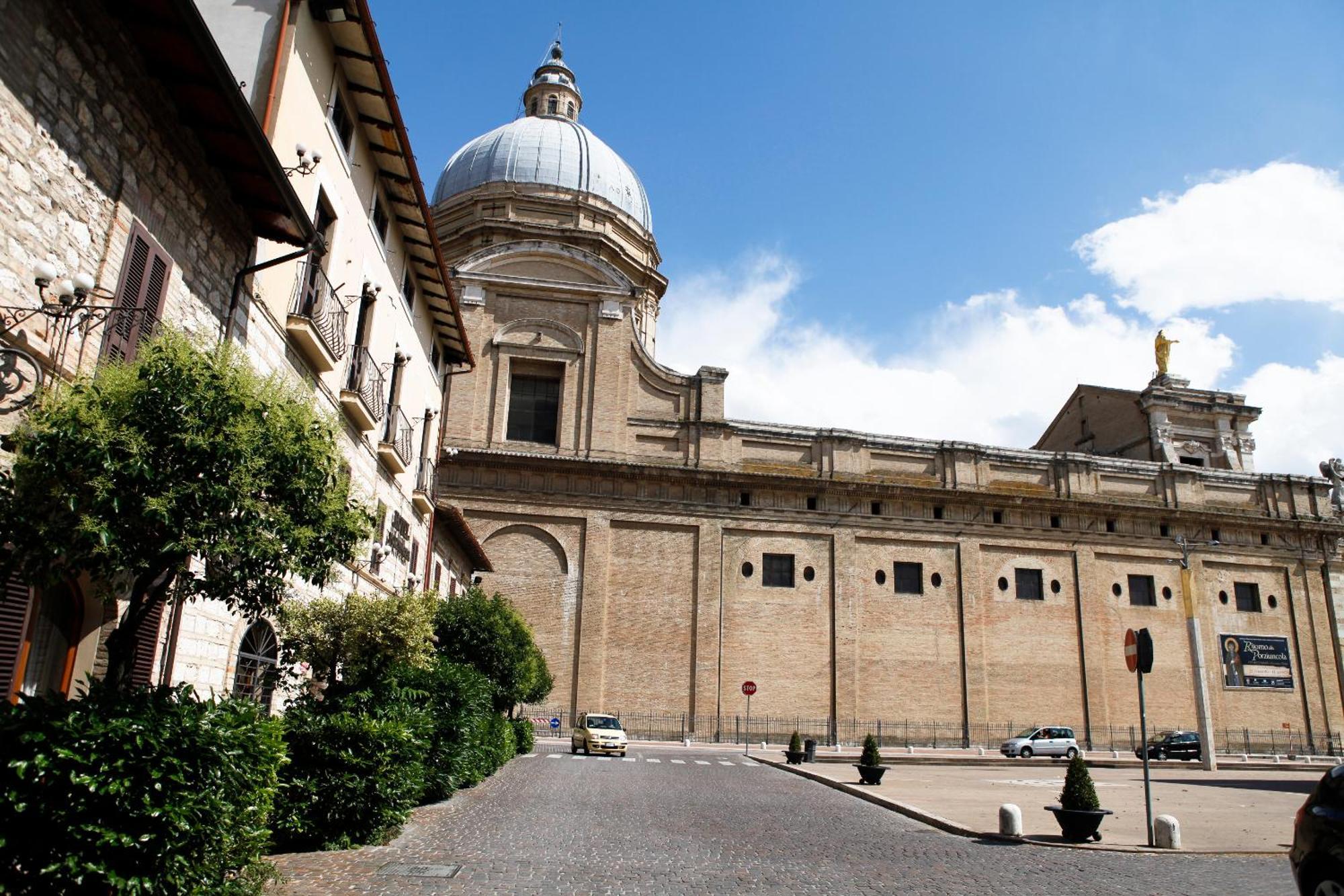 Hotel Porziuncola Assisi Luaran gambar