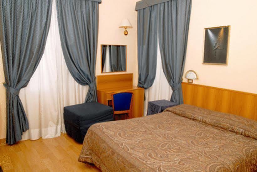 Hotel Porziuncola Assisi Luaran gambar